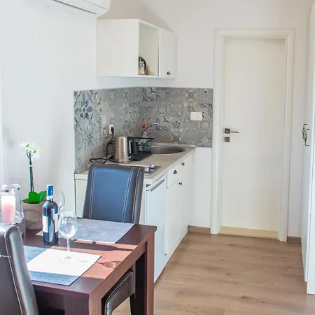 Enigma 3 - Free Private Parking Apartamento Mostar